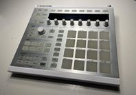 Maschine mk2 limited edition white/silver