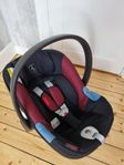 Babyskydd Cybex Ferrari färg Victory Black