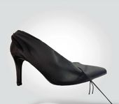 Pumps Klackar skor svart satin storlek 36 Ginatricot dam 