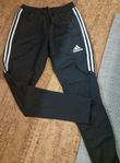 Adidas träningsbyxa