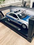 Mercedes E klass Polizei 1:18