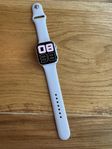 Apple Watch s7 GPS Starlight 45 mm