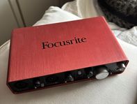 Focusrite Scarlett 2i4 1st Gen