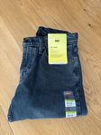 Helt nya Levis jeans 28/30