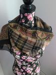 SCARF MADE IN ITALY MYCKET VACKER 60-70 TAL