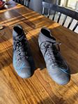 Nike Mercurial fotbollsskor strl 36 i nyskick