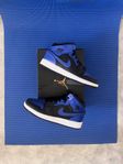 Jordan 1 Mid Racer Blue