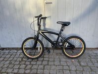 Barncykel BMX