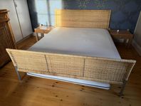 Ikea säng 160 cm inkl bottenmadrass