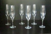 6 st champagne glas, 8 st cognacs glas