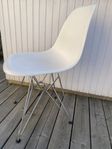 Orginal Eames Stolar 6 st finnes (se bild 3)