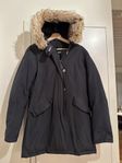 Marinblå Woolrich arctic parka