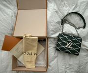 Louis Vuitton Twist väska