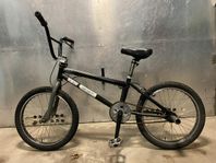 bmx cykel. sänker priset rejält vid snabb affär