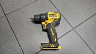 Skruvdragare/borrmaskin DeWalt DCD708 i mycket bra skick