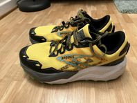 NEW Running Shoe Caldera 7 Size 43-44