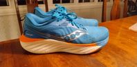 Saucony triumph 22 stl 45 