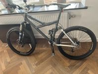 Mountinbike Ventana X5 fulldämpad