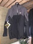 Arc'teryx Rush jacket M Herr/W Graphite/Black Dam strl L