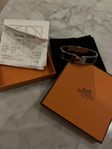 Hermes armband svart/silver