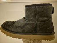 Blå Uggs stl 40