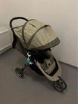 City mini baby jogger, barnvagn inkl. regnskydd och sittdyna