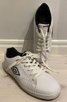 skor sneakers Umbro