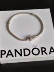 HELT NY - Pandora armband 19 cm