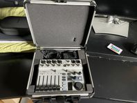 Behringer Flow8 Digital Mixer i Case