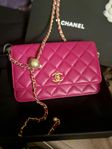 Chanel pearl crush fuchsia