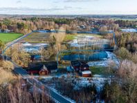 Helt stall (5 boxar) i vackra och fridfulla omgivn