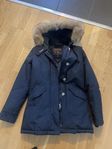 Woolrich damjacka marinblå stl s