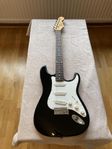 Squier Stratocaster SE-100 Elgitarr