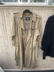 Burberry Women's Vintage Haymarket Trench Coat