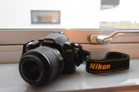 Nikon D3000, AF-S NIKKOR 18-55mm