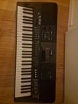 Yamaha PSR E463 Touch Keyboard + ställ!