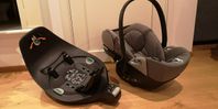 Babyskydd Cybex med isofix bas och adaptrar