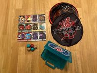 Bakugan samling (väska, kort & 5st figurer)