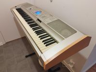 Yamaha Portable Grand DGX  Digital Piano