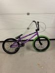 Bmx Mafiabike, Madmain 18-tum