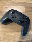 Nintendo Switch pro controller (inklusive laddsladd)