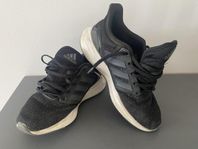 Adidas gympaskor i strl 38 2/3