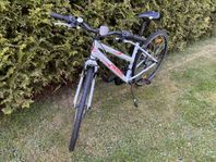 Damcykel S 160-170cm Merida Crossway Trekking Hybrid