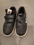 2 par Adidas skor