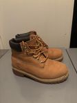 kängor från Timberland storlek 31