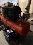 kompressor 15 hp 500 liter, som ny, pris ny idag 50.000:-