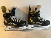 BAUER Supreme M4 Skridskor. Storlek 3