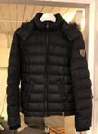 Tommy Hilfiger vinterjacka 