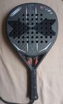 Harlem Padel Nirvana 12K, racket 