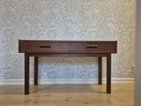 Retro teakmöbel, två lådor. Hallmöbel, sideboard. 50-60-